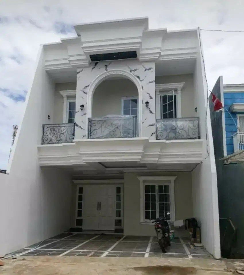 Rumah Cantik 2 lantai Termurah di Tanah Baru,Beji-Depok