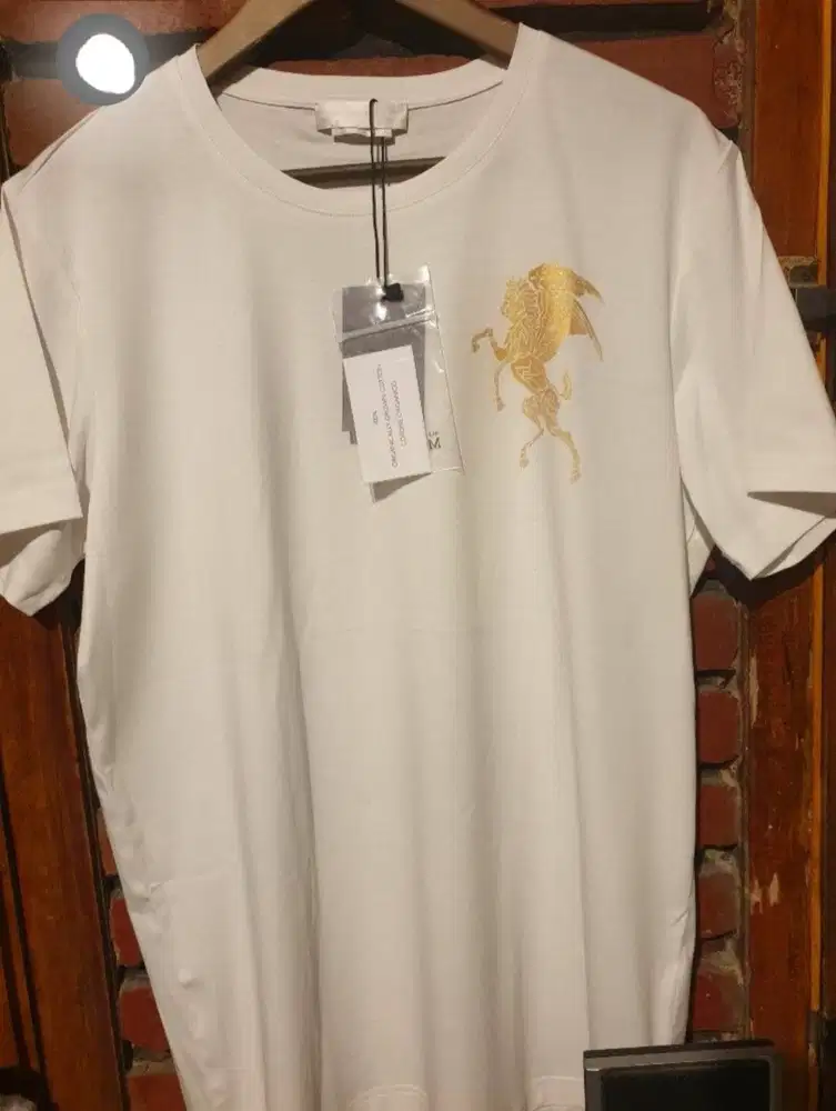 Kaos Alexander McQueen bukan zara massimo dutti moncler