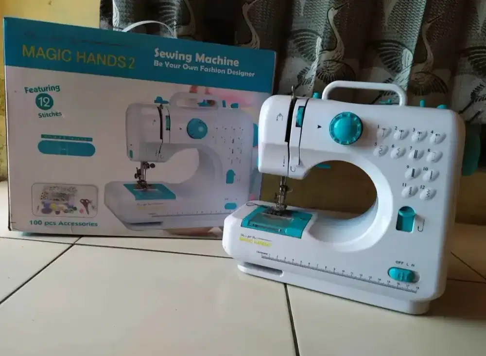 Di jual Mesin Jahit Mini Portable 12 Pola New.. 
Bisa Nego