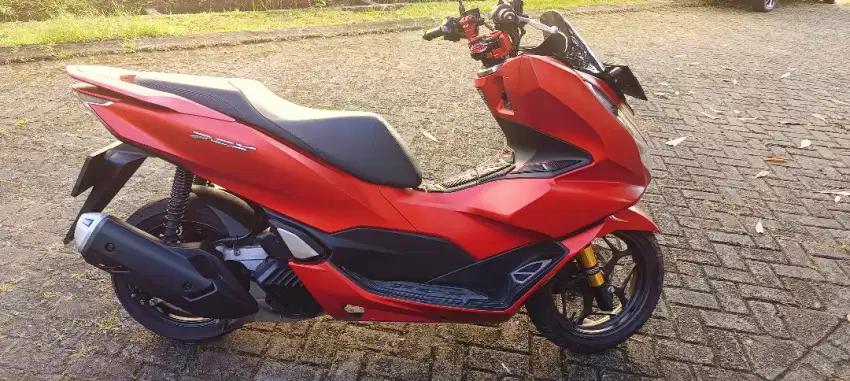 HONDA PCX MERAH