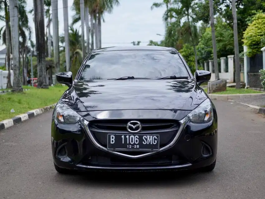 Mazda 2 SkyActiv V AT 2015 Hitam metalik