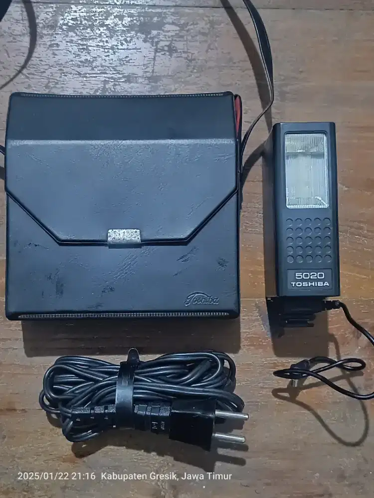 flash camera thosiba trosobo - lite 5020