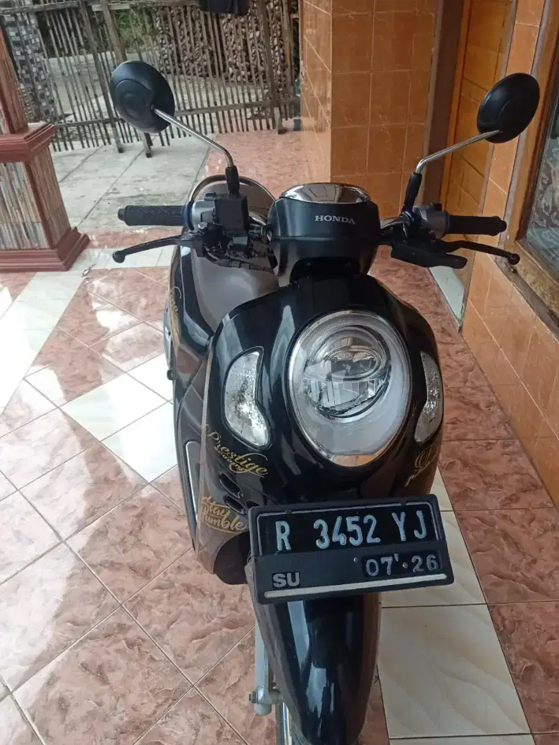 Dijual cepat motor Scoopy 2021