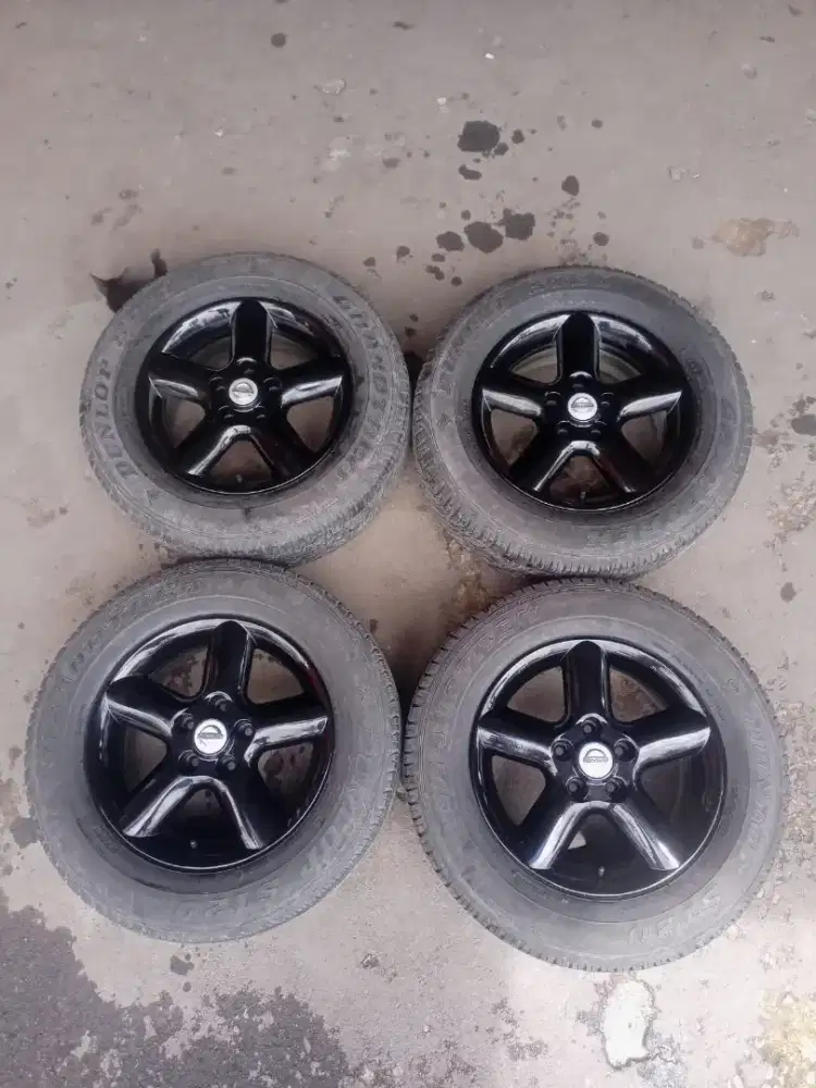 Velg oem xtrail t30 r16 5x114 sepaket ban