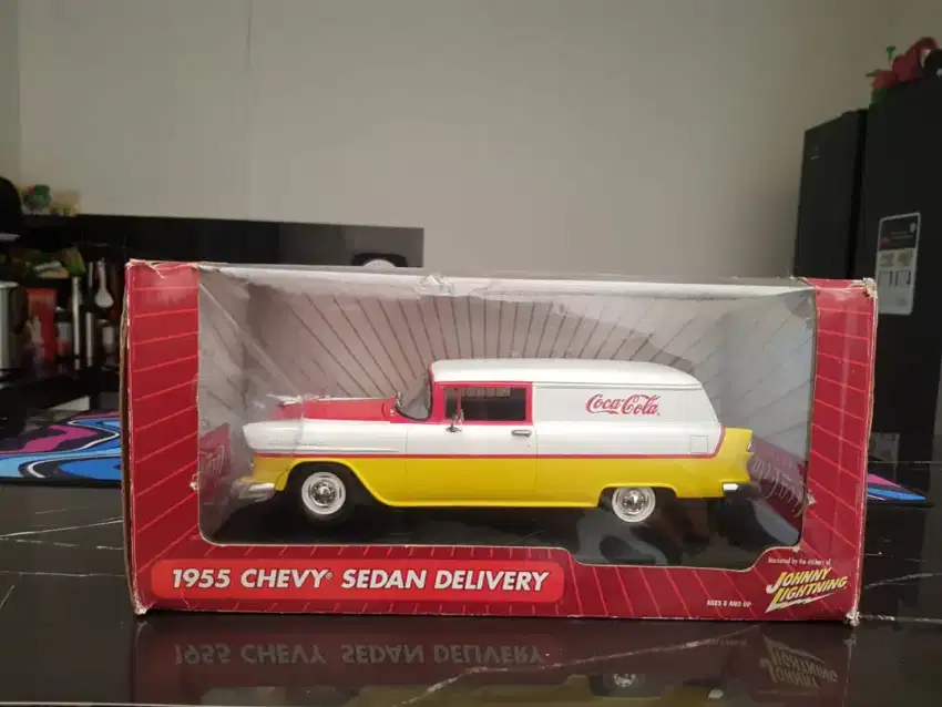 Johnny Lightning die cast mobil coca cola