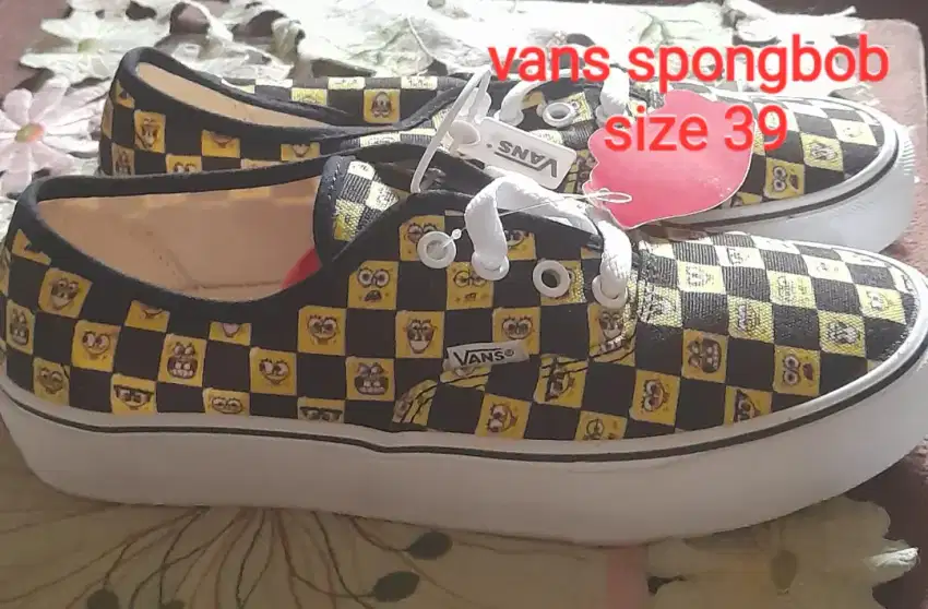 Sepatu v4ns spongbob size 39