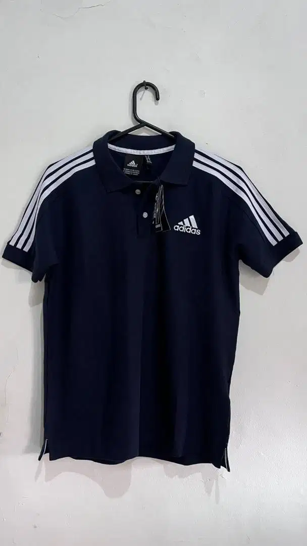 Kaos Keras Adidas Size M LD 105