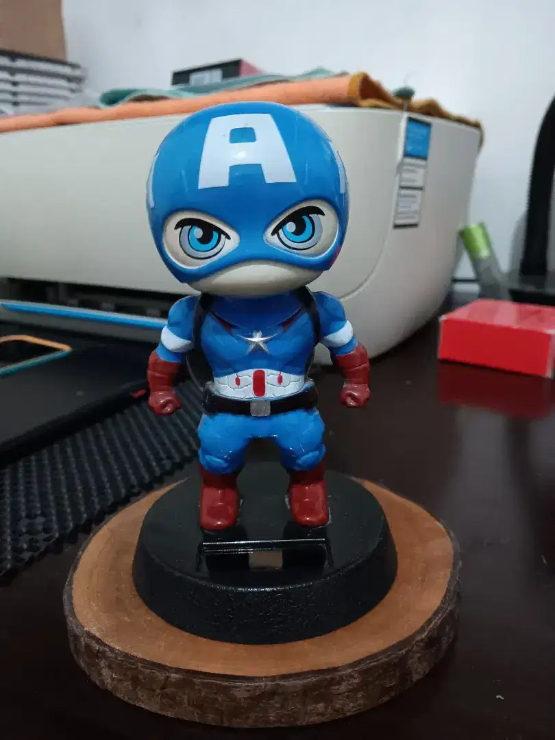 Boneka Dashboard Captain Amerika Solar