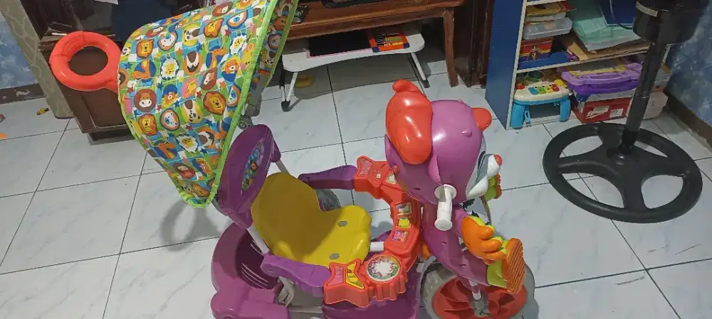 Sepeda anak roda 3 merk Royal