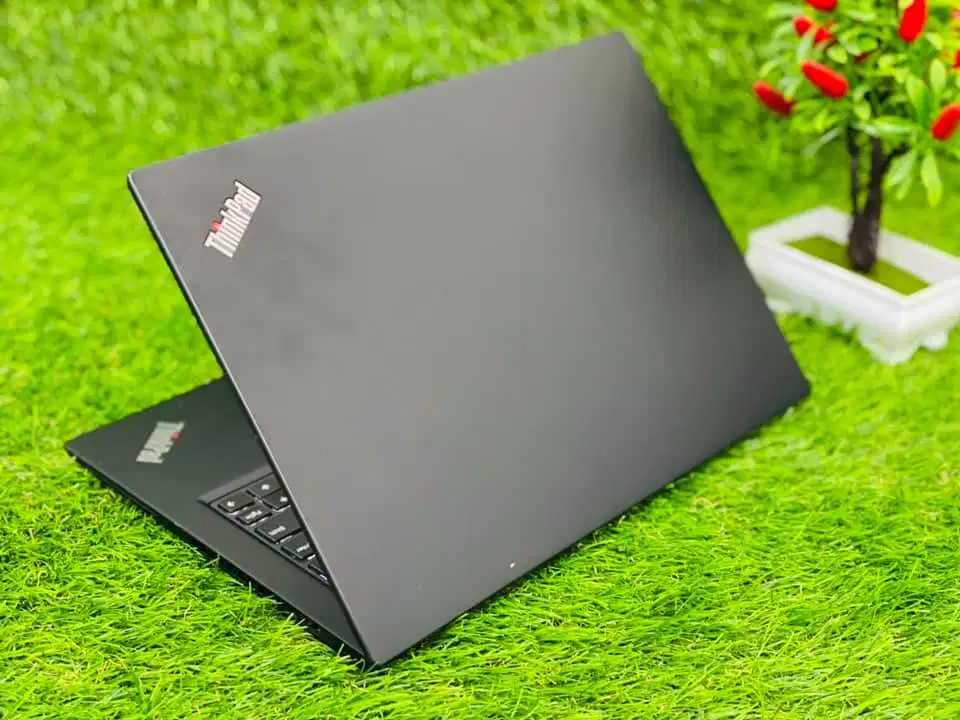 Lenovo thinkpad X280 i7 Gen 8