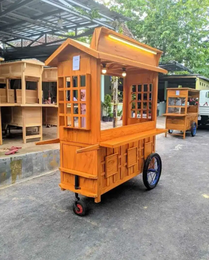 Gerobak Booth minuman / Dimsum costum Trendy