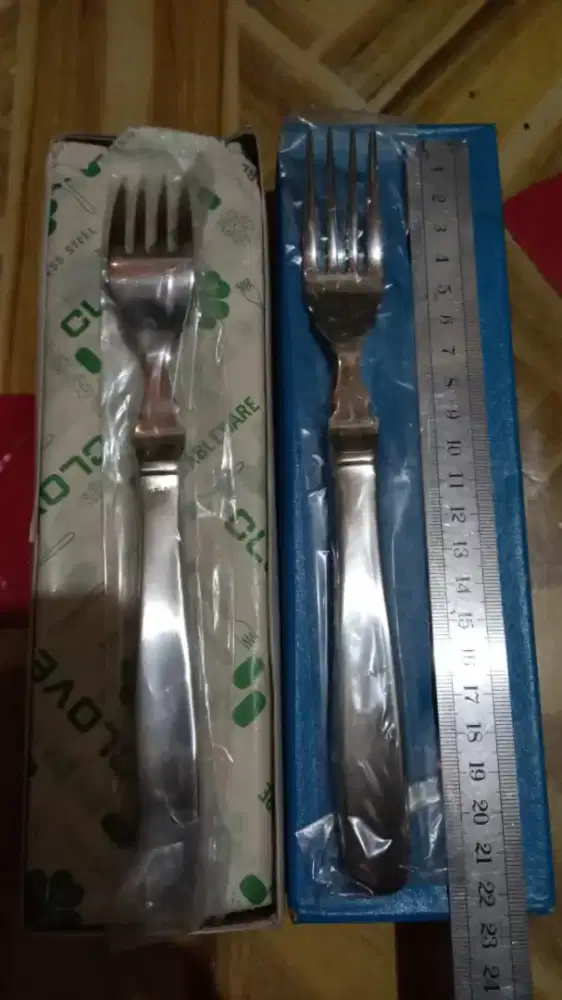 Garpu Clover Pisau makan Clover per lusin Rp.75rb