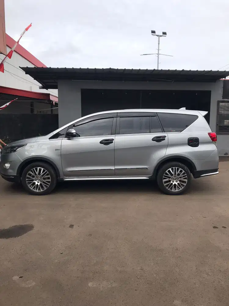 Toyota Kijang Innova 2019 upgrade venturer