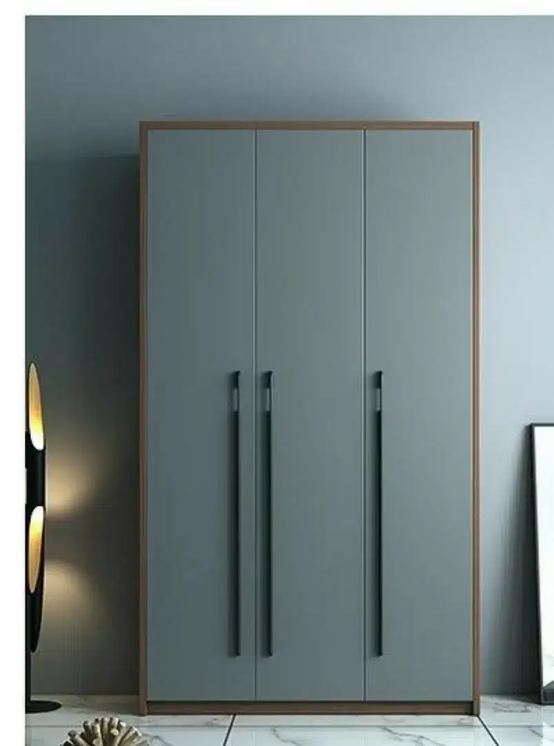 Custom lemari hpl 3 pintu
