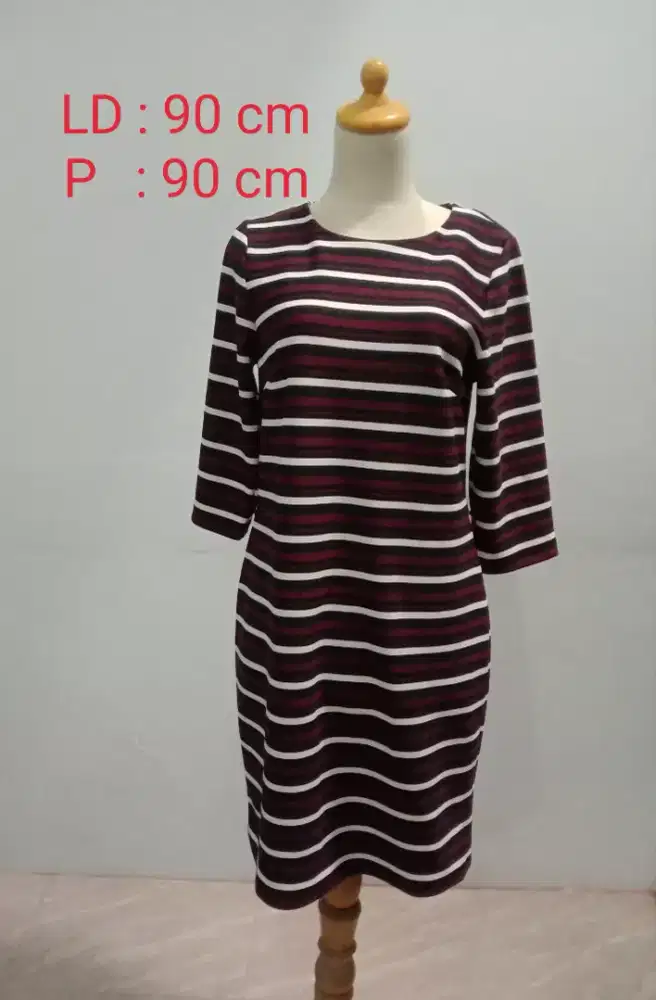 Dress The Executive Preloved