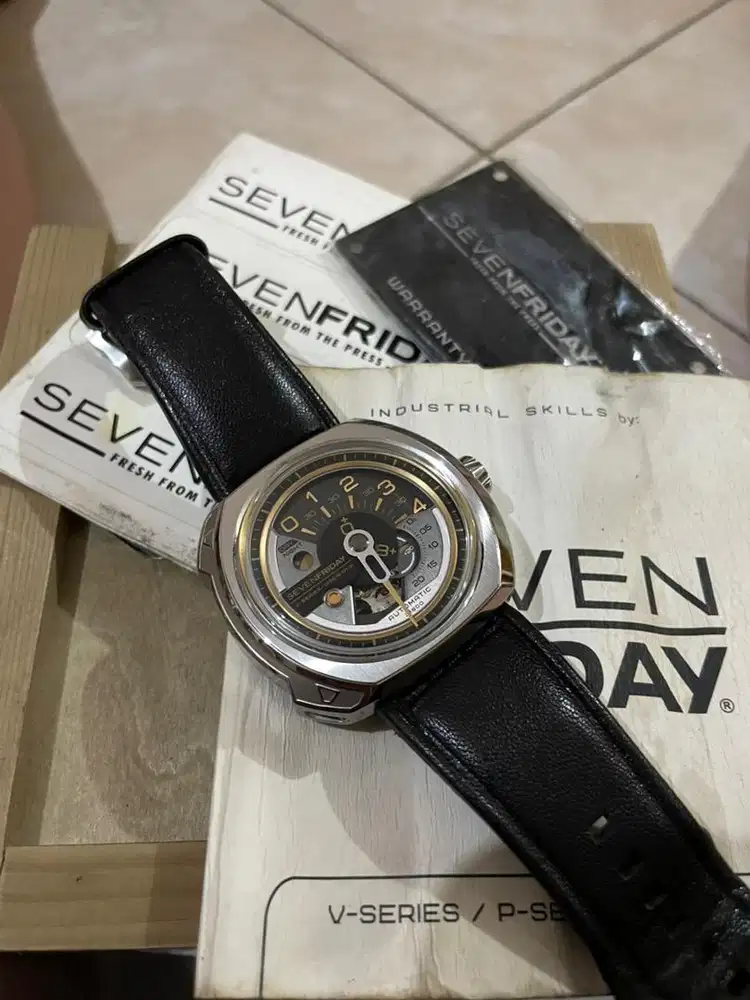 Seven Friday “V Series”