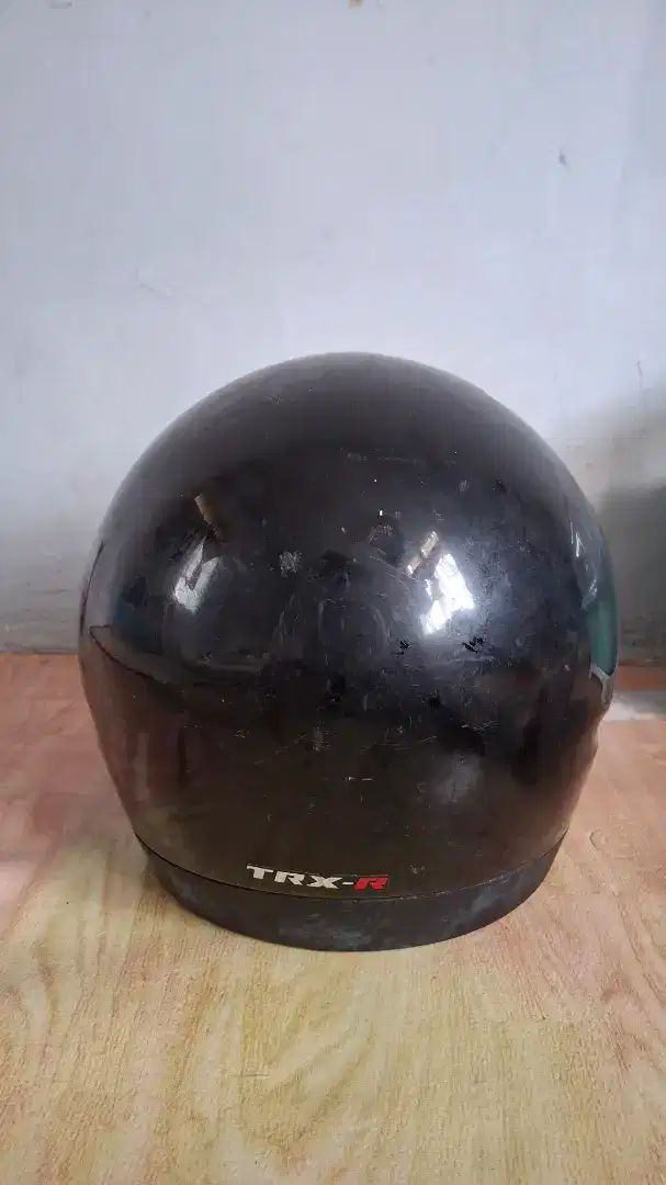 Helm trxR jadul