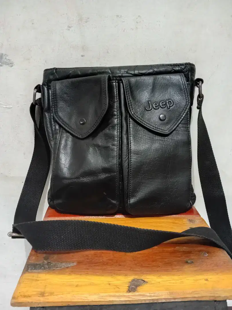 Tas Kulit Asli Sling Pria