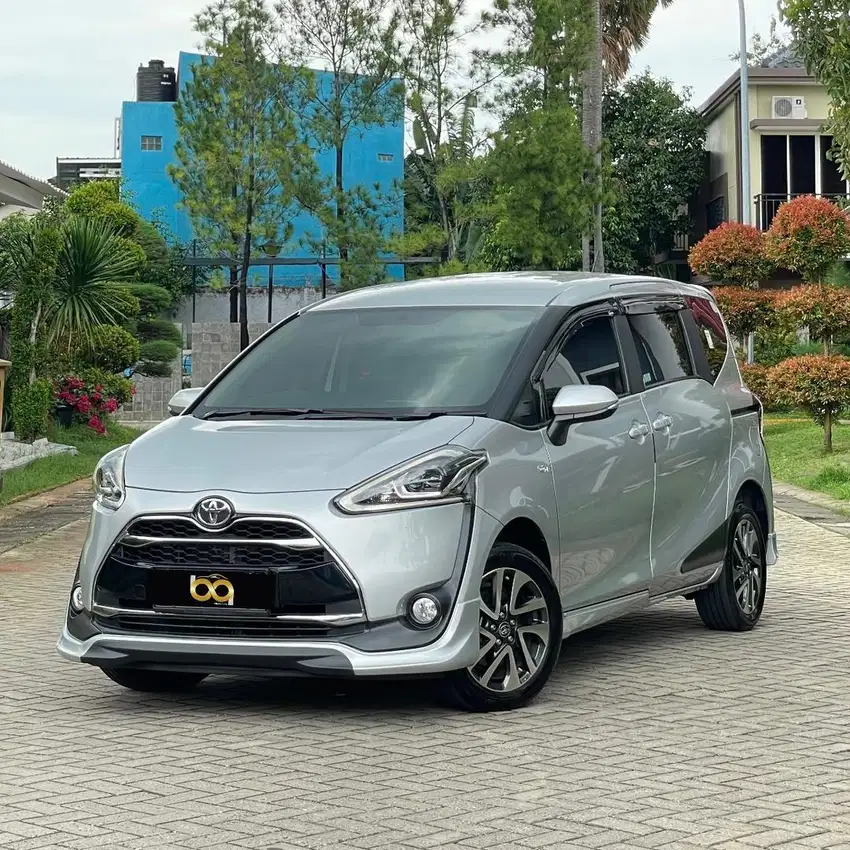 Toyota Sienta Q LOW KM TDP 10jt