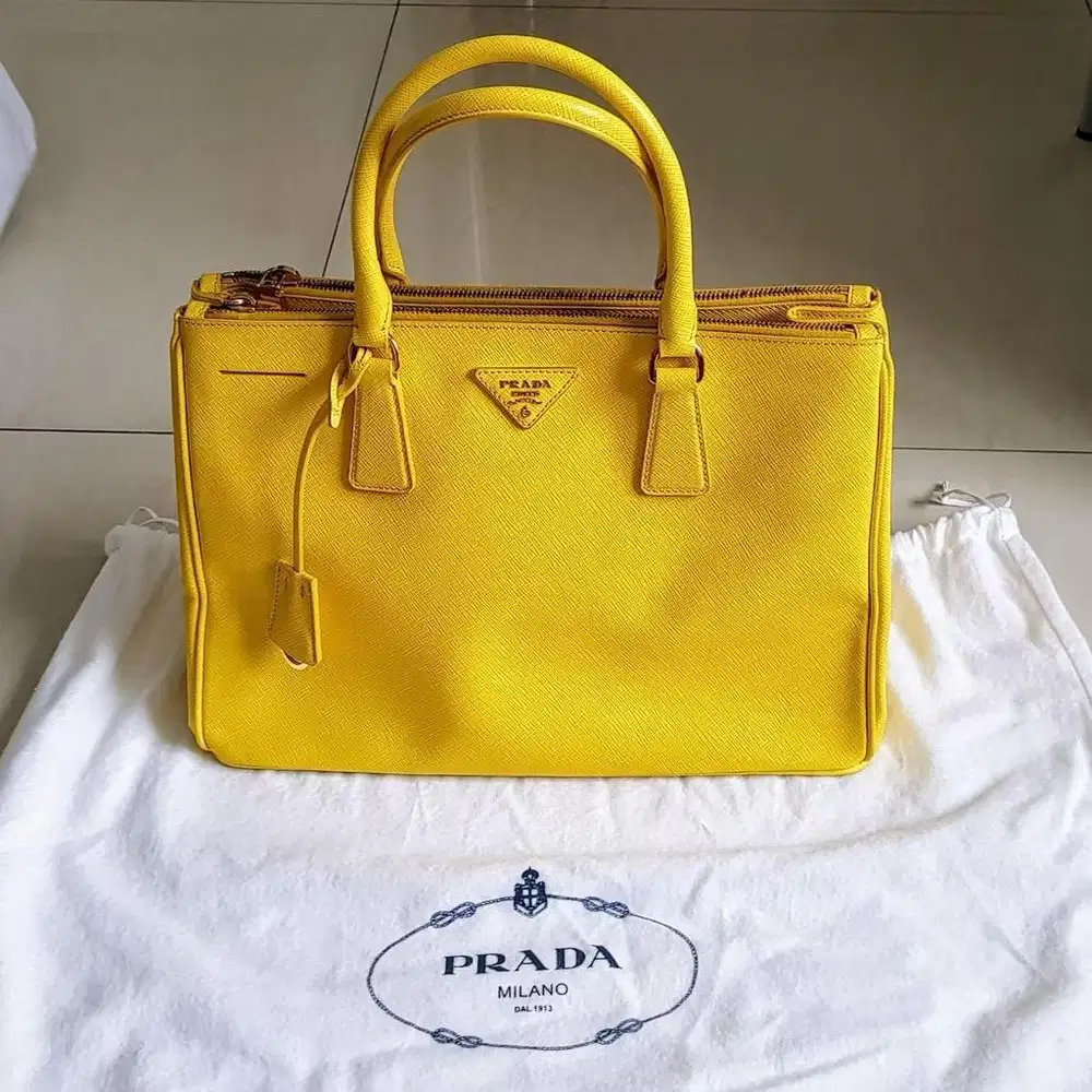 Preloved Tas Wanita Prada Bag Saffiano Yellow