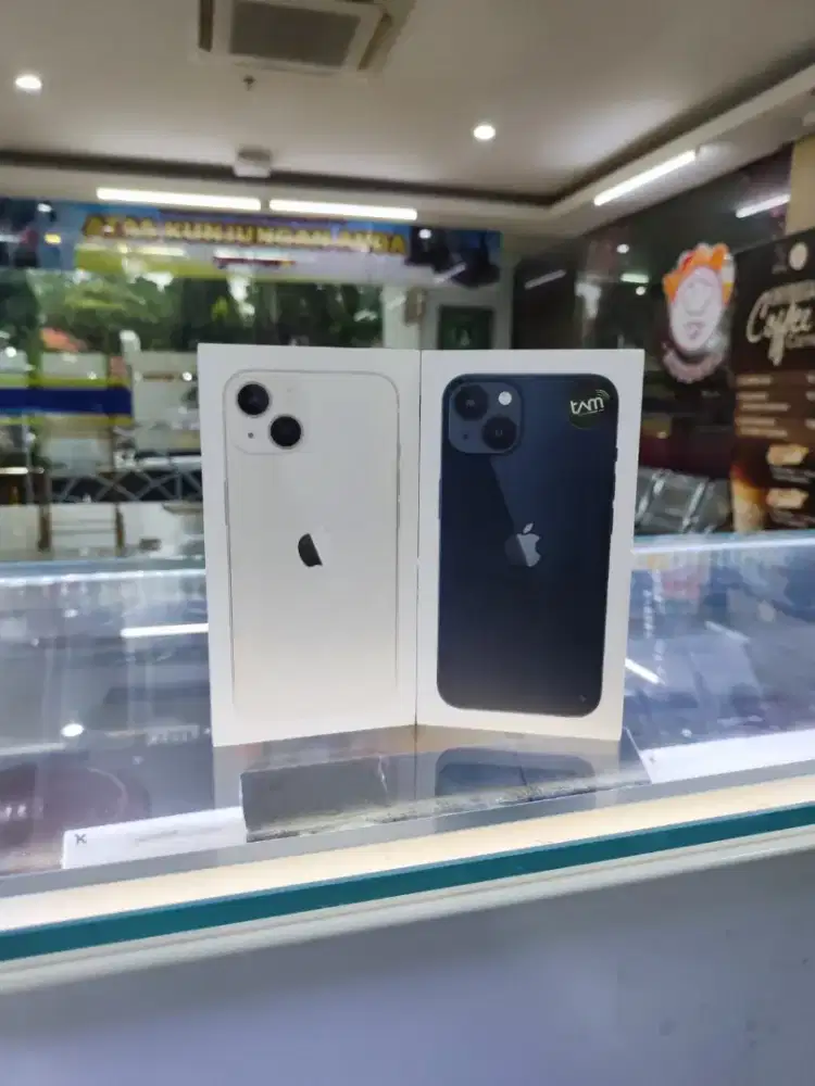 iPhone 13 128gb starlight putih midnight garansi resmi tAm ibox Blibli