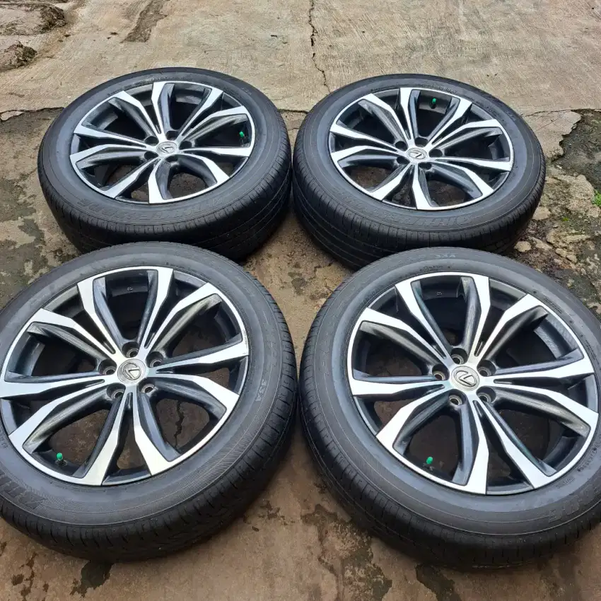Velg dan ban r20 lexus original