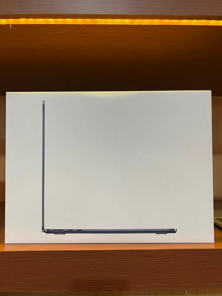 MacBook Air 13 inch 2024 Chip M3 Ram 16Gb NEW