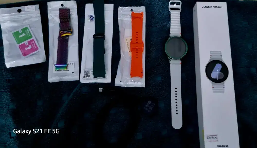 Samsung watch 7 44mm kayak baru sangat bagus bonus strap mojokerto