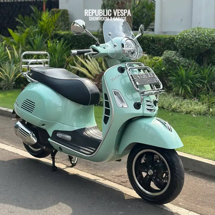 Vespa GTS IGET 150 ABS LED TH 2021 Warna GREEN RELAX PERFECT CONDITIO