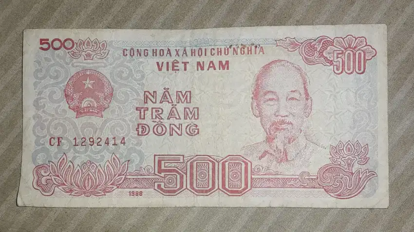UANG VIETNAM 1988 BUAT KOLEKSI.