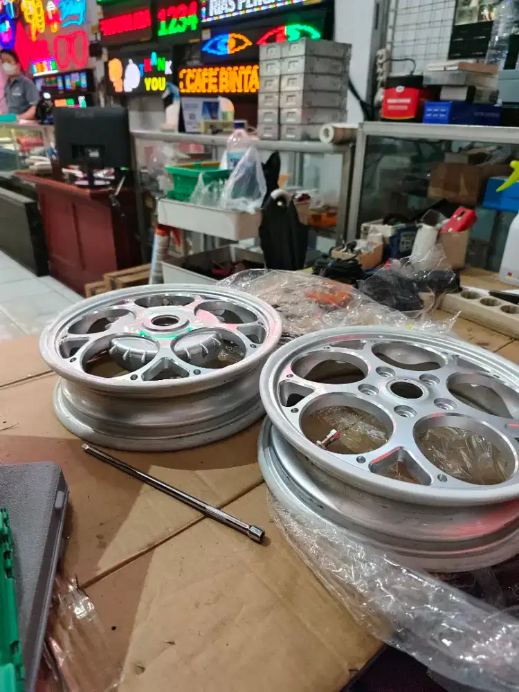 Velg vespa matic sprint s 150