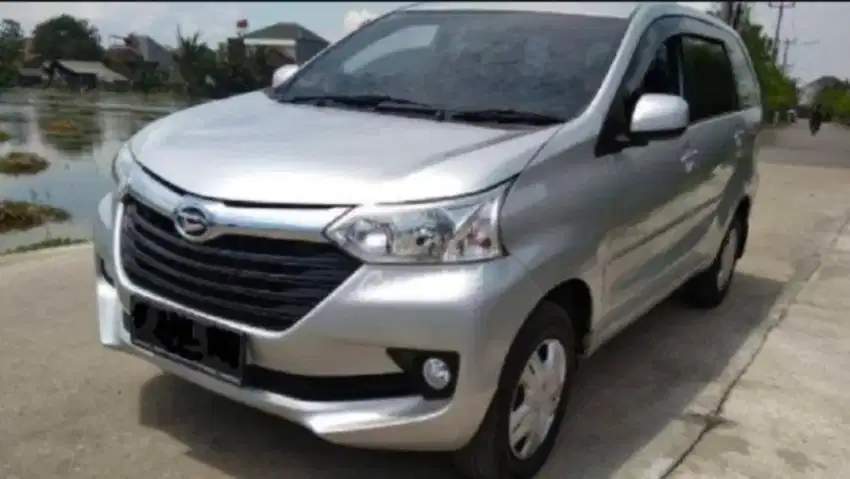 Grand Xenia R 2016 MT