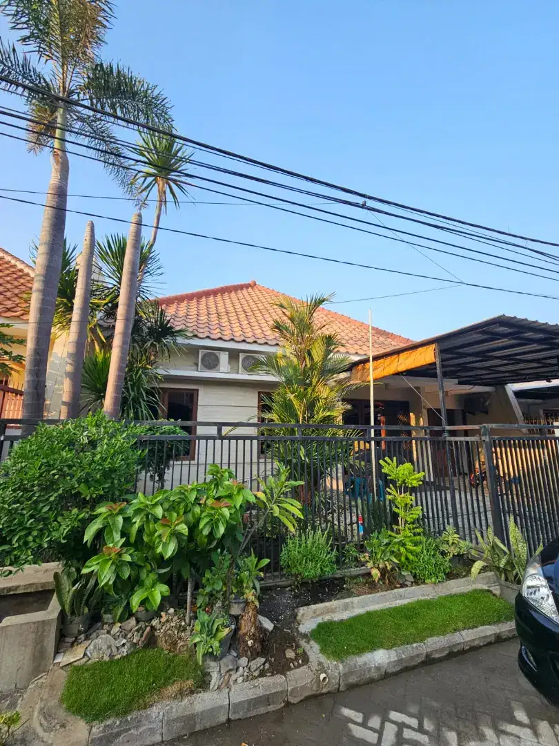 MURAH Wisma Mukti Klampis 240m2 dekat Manyar nginden