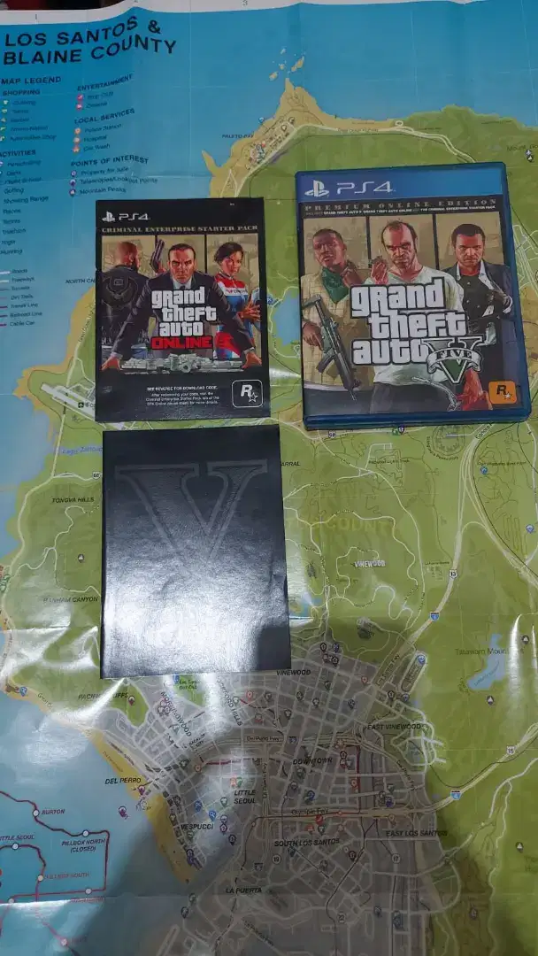 Kaset PS 4 GTA V Premium Edition