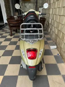 Jual vespa primavera aniversary 75