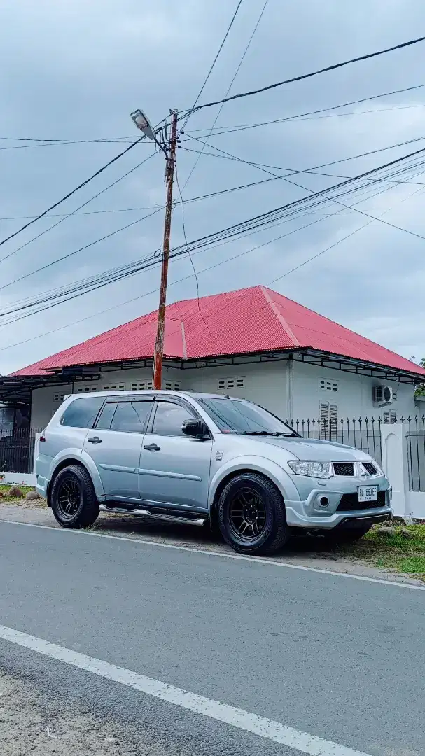 Pajero dakar limited 2013