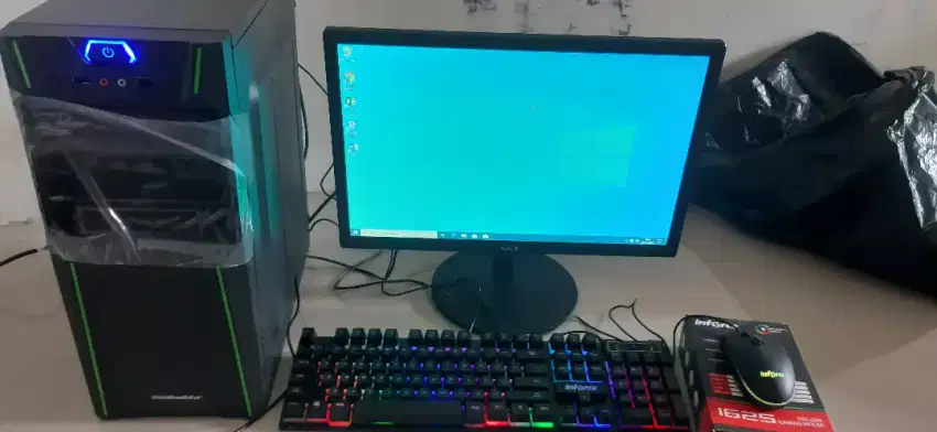 Komputer set baru