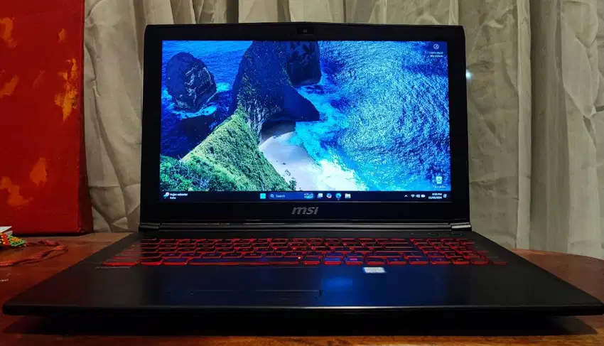 Laptop Gaming MSI Intel Core i7 VGA Nvidia GTX 1050 RAM 8GB SSD 240GB