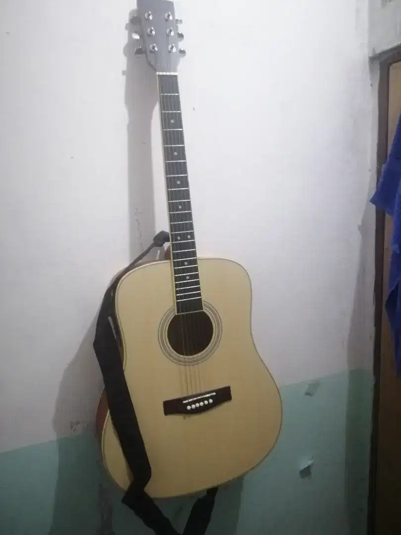 Gitar akustik elektrik