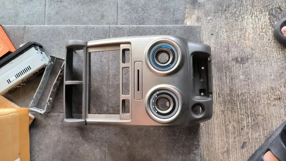 frame head unit original ori avanza s old lama 2010 copotan