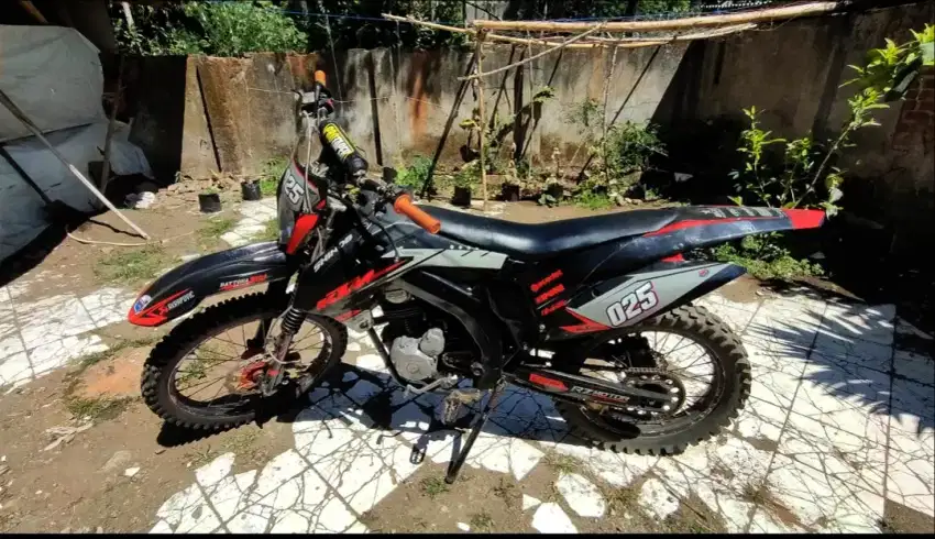 Trail build up mesin mega pro body ktm 250 surat² kumplit