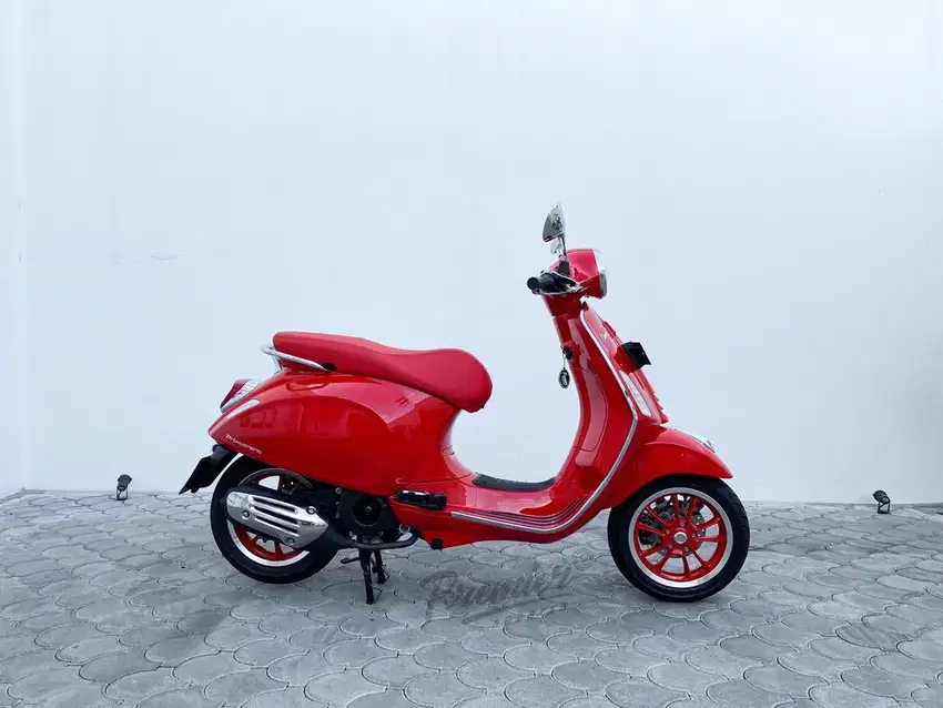 LOW ODO Vespa Primavera Red Edition Th. 2020
