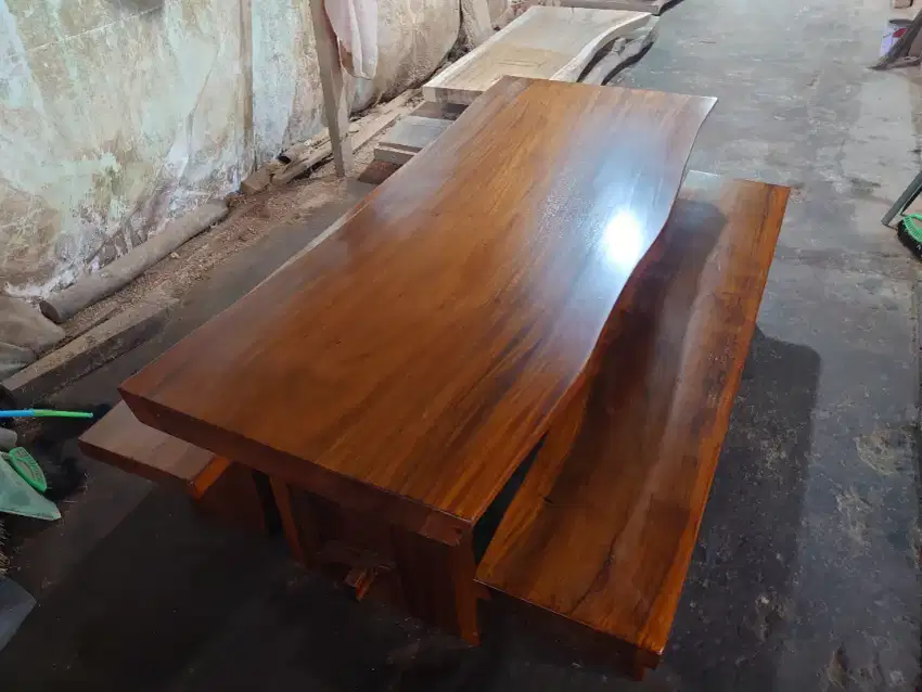 Meja trembesi/meja cafe/meja resto/meja kayu