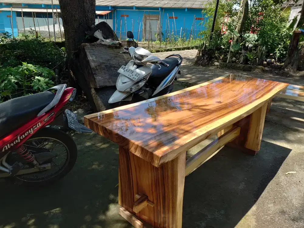 Meja tamu/ meja cafe/meja resto/meja makan /meja trembesi