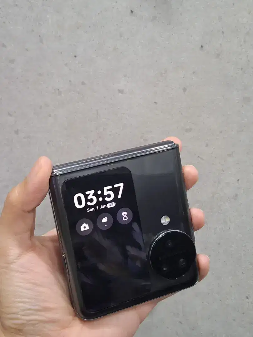 Second Oppo Find N3 Flip 12+12/256gb Ex Display