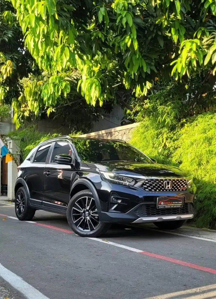 ALL NEW WRV 1.5  RS Automatic with HONDA SENSING 
Th : 2023 , km 20 rb