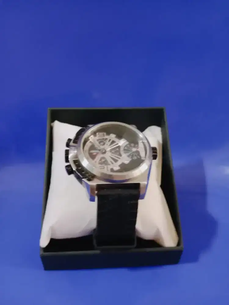 Jam CHRONOFORCE pria