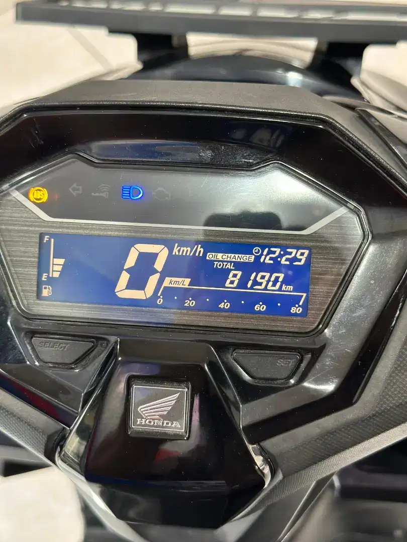 Honda Vario Abs 160cc Thn 2023 km 8Rb Anugerah Motor Pucang