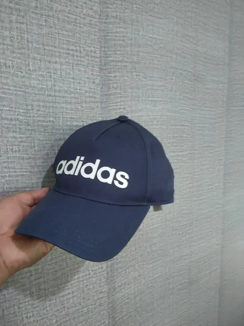 Topi adidas original baru yang kw, kondisi baru