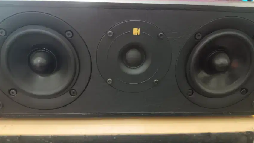 Sepeker center   KEF cresta limiten edition